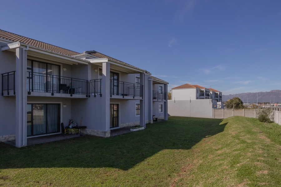 2 Bedroom Property for Sale in Heritage Park Western Cape